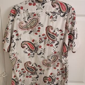 Daniel Cremieux White Button-Down Shirt with Red and Black Paisley Print